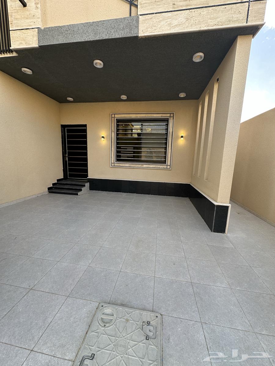 شقق وارواف سعرها مناسب بموقع هادئ ومكتمل بالقرب من الممشي64594098408193111