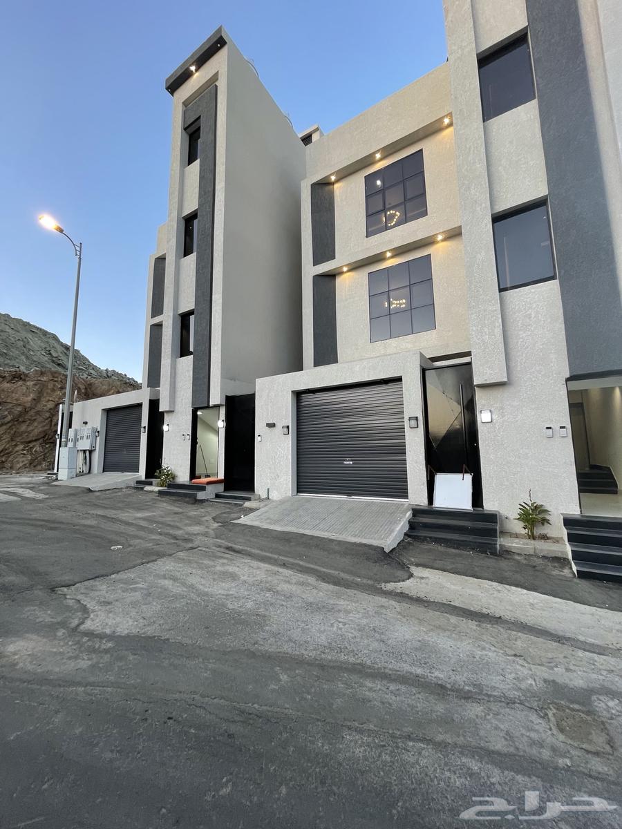 Upper floors for sale with a special roof and ready elevator, 520 thousand, Abha Al Mahala64594051796099111