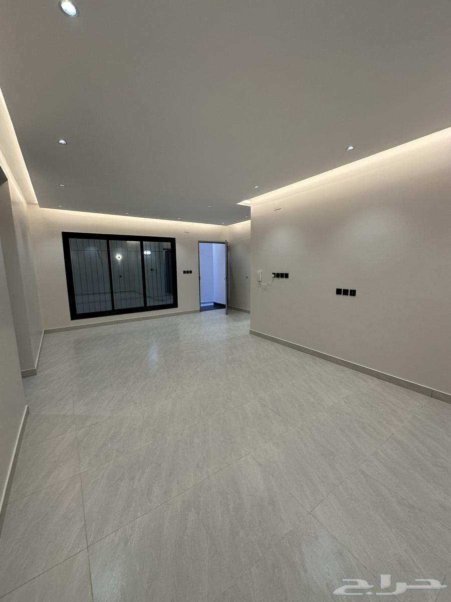 Apartments and roof units for sale next to the mosque and services, prime location - Ahad Rufaidah64594098230914114