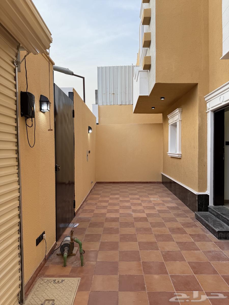 فله للبيع بحي الدار البيضاء64594117016834111