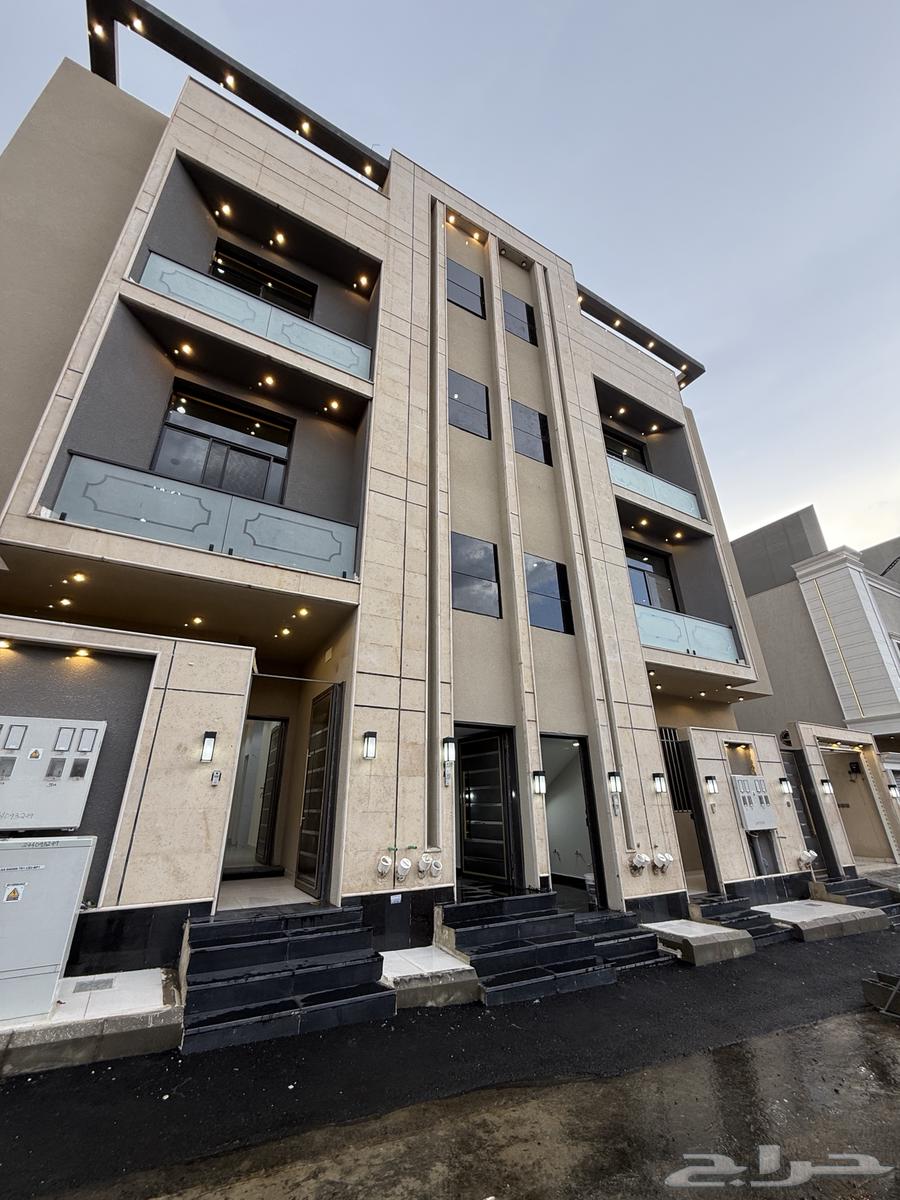 للبيع شقق ارضيه وشقق علويه ف ابها قرطبه مقابل مبني الاذاعه64594116348674110