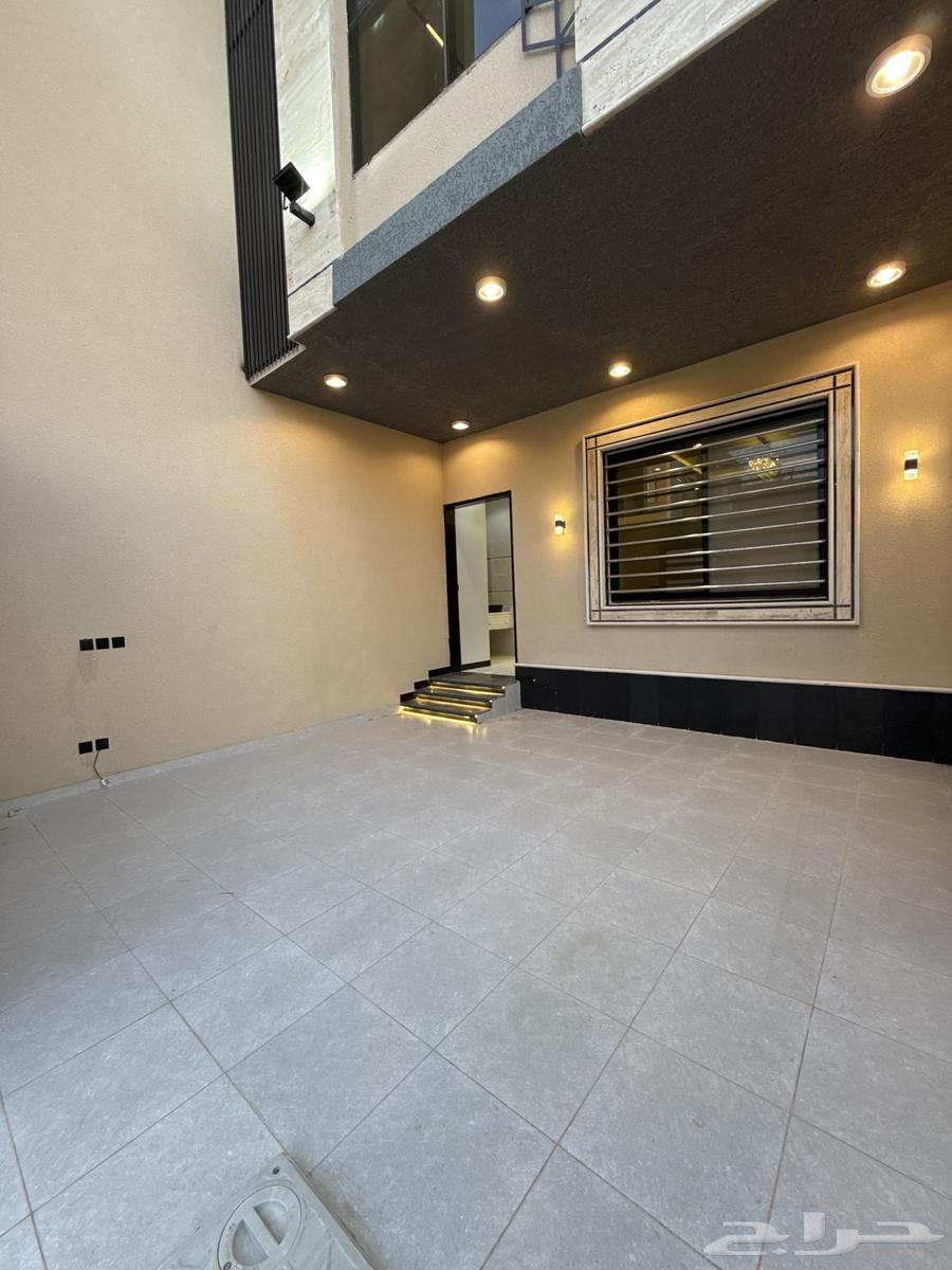 شقه ارضيه 6 غرف بمداخل مستقله قرب ممشي الراقي-بسعر550الف64594068362498112