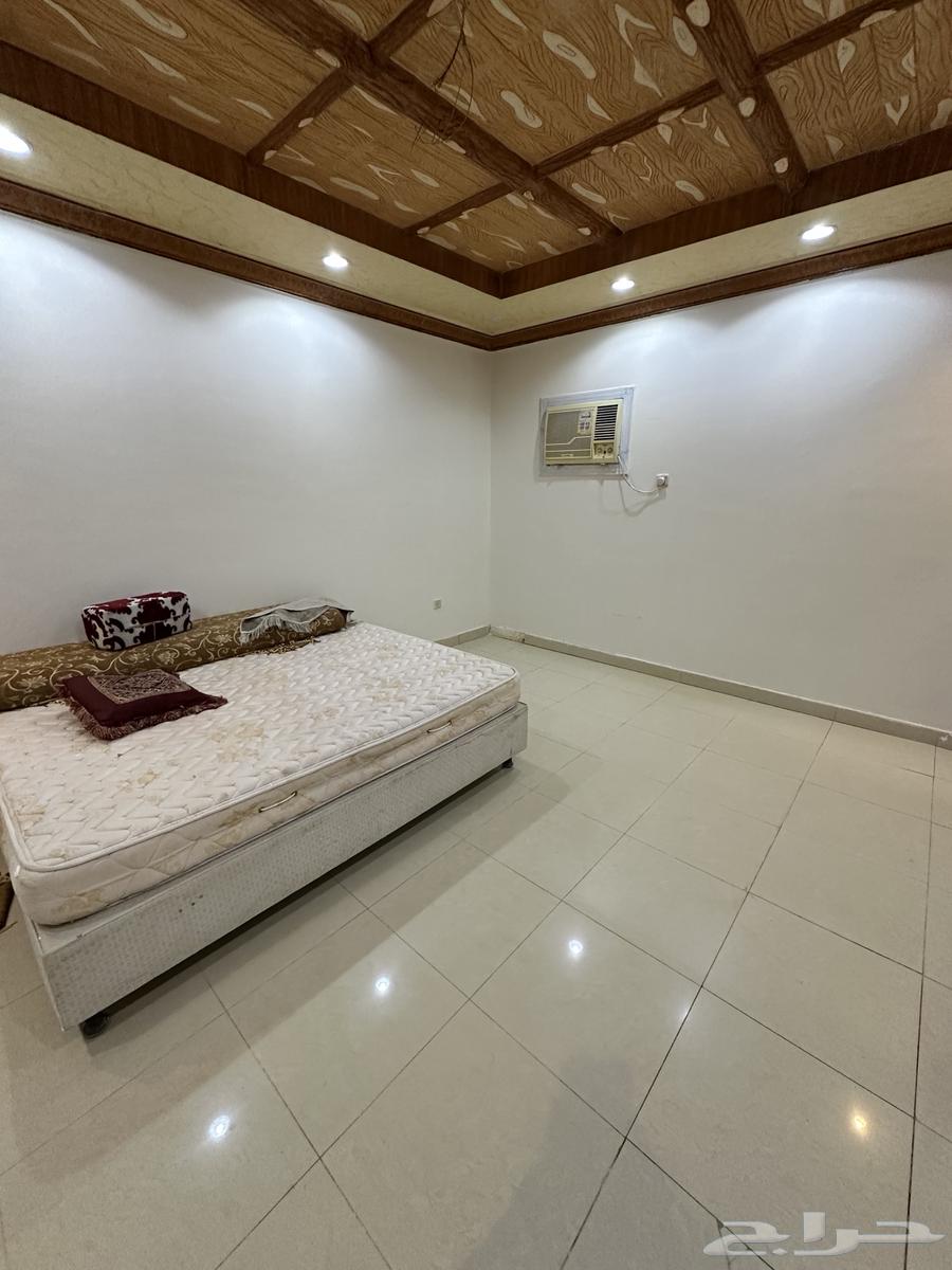 نعمان بالقرب من مركز تفتيش عرفات64594116633730113