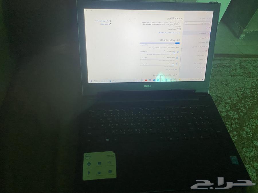 Dell laptop with broken screen needs replacement, 400 GB and 4 RAM on it64594053078401111