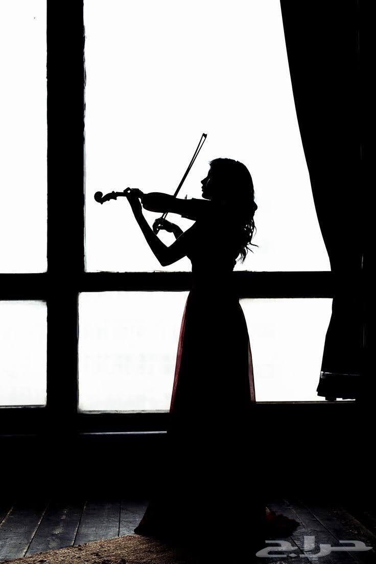 عازف او عازفة كمان وجيتار وساكسفون قانون64589728740609112