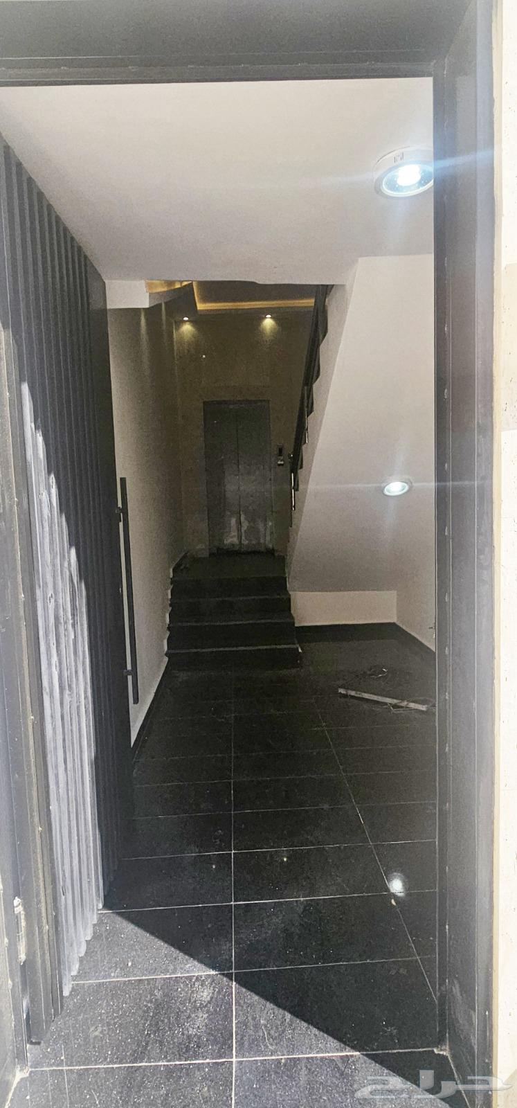 للبيع شقه 6 غرف مع سطح من 500 الف بالمحاله ابها64594069024003114