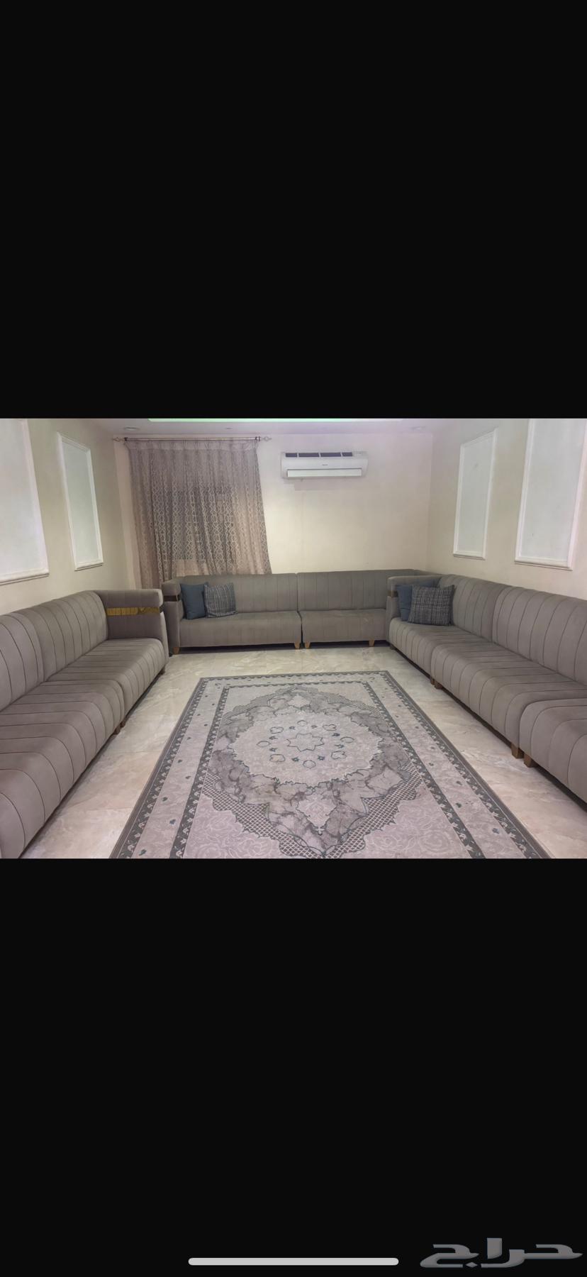 Custom sofa64594099428994113