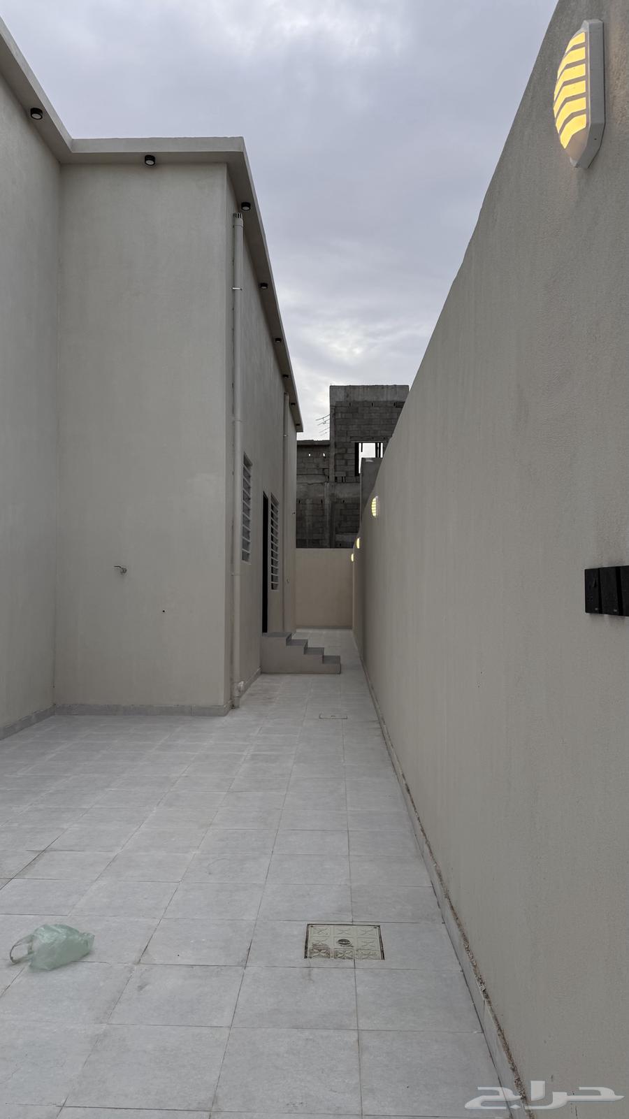 للبيع دور مستقل على ارض كامله من 850 الف دره الخميس64606187355523113