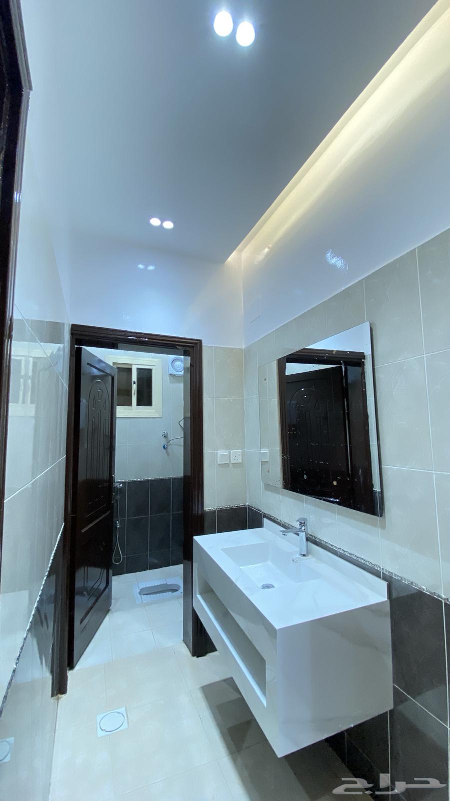 شقة للايجار حي المصيف الاول64606202564227111