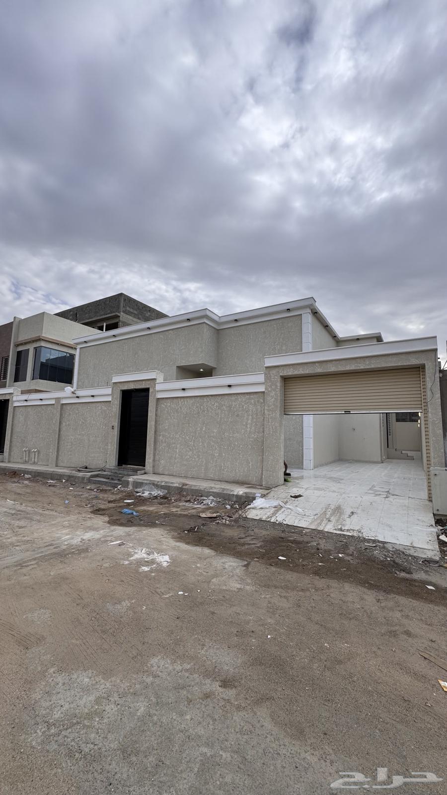 للبيع دور مستقل على ارض كامله من 850 الف دره الخميس64606187355523110