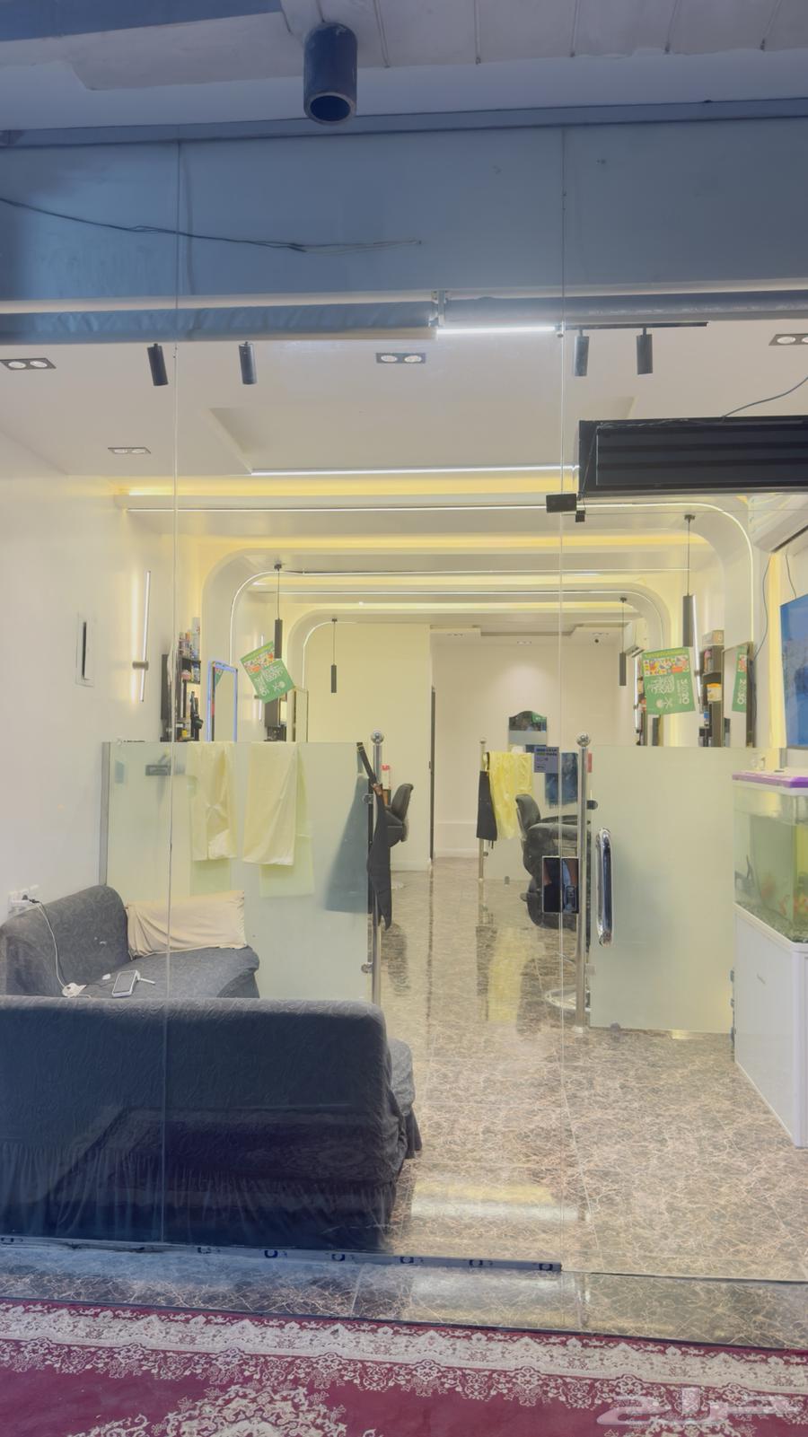 محل حلاق للتقبيل بالدار البيضاء64606275144706110