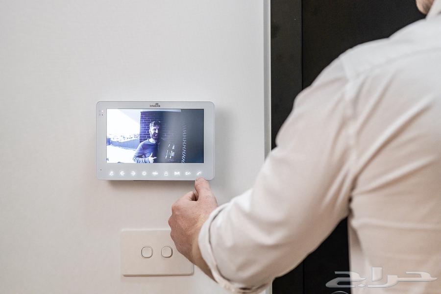 Intercom technician64606275380355110