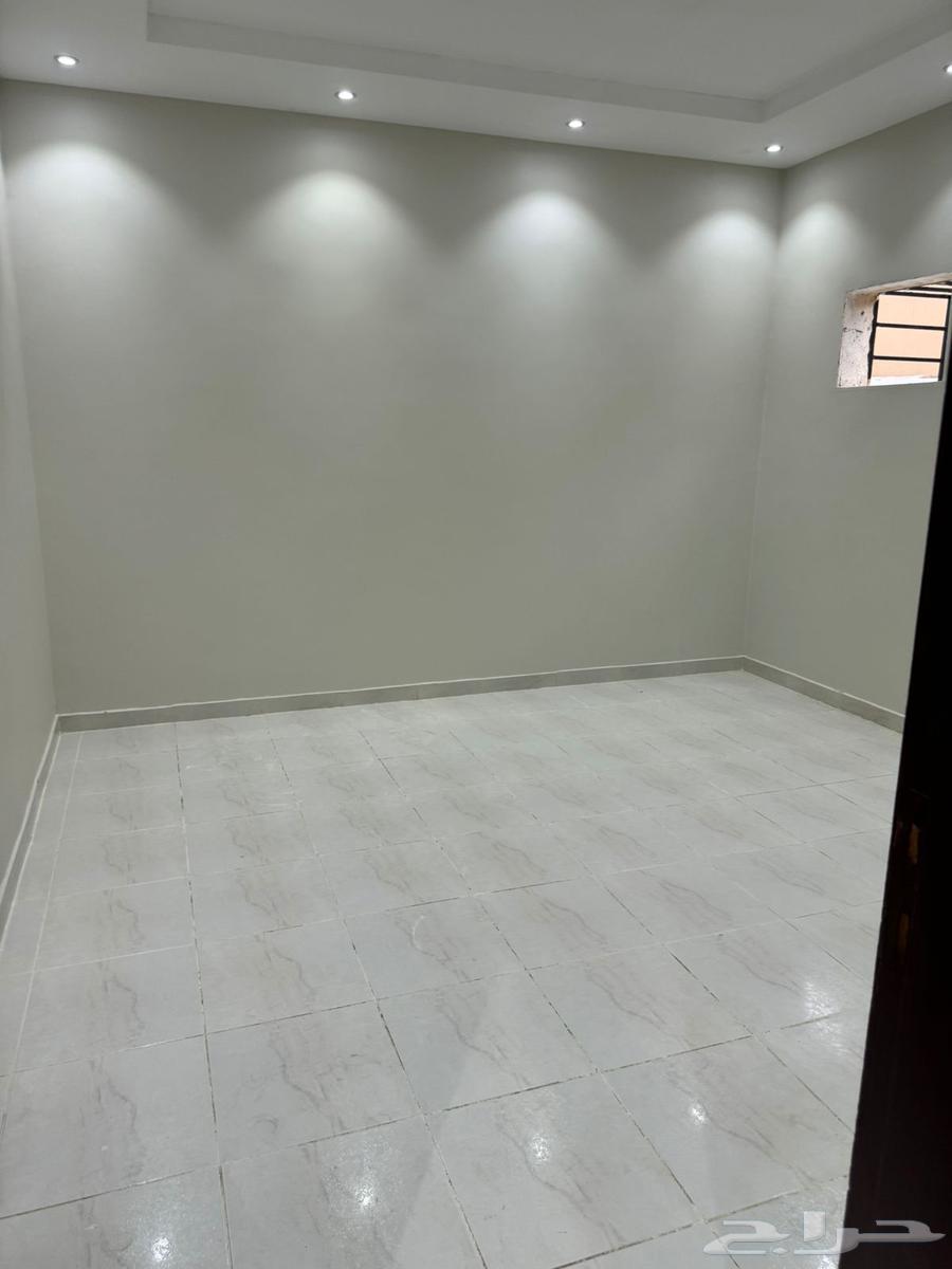 شقة ارضية للبيع ب 390 الف حي البوادي64606231477762110