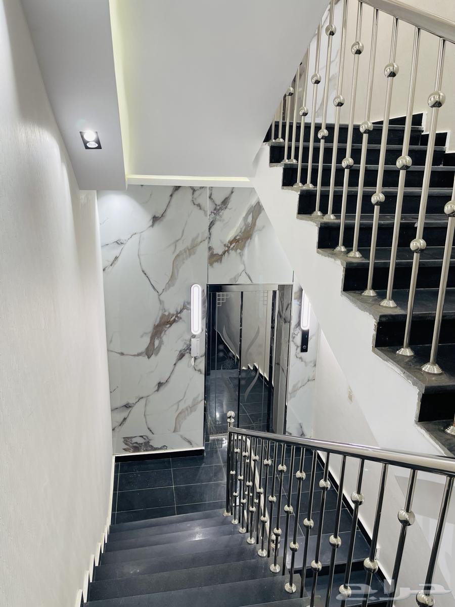 للبيع شقق تمليك علوي مع سطح مصعد راكب حي المعارض السعر 52064606187534083114