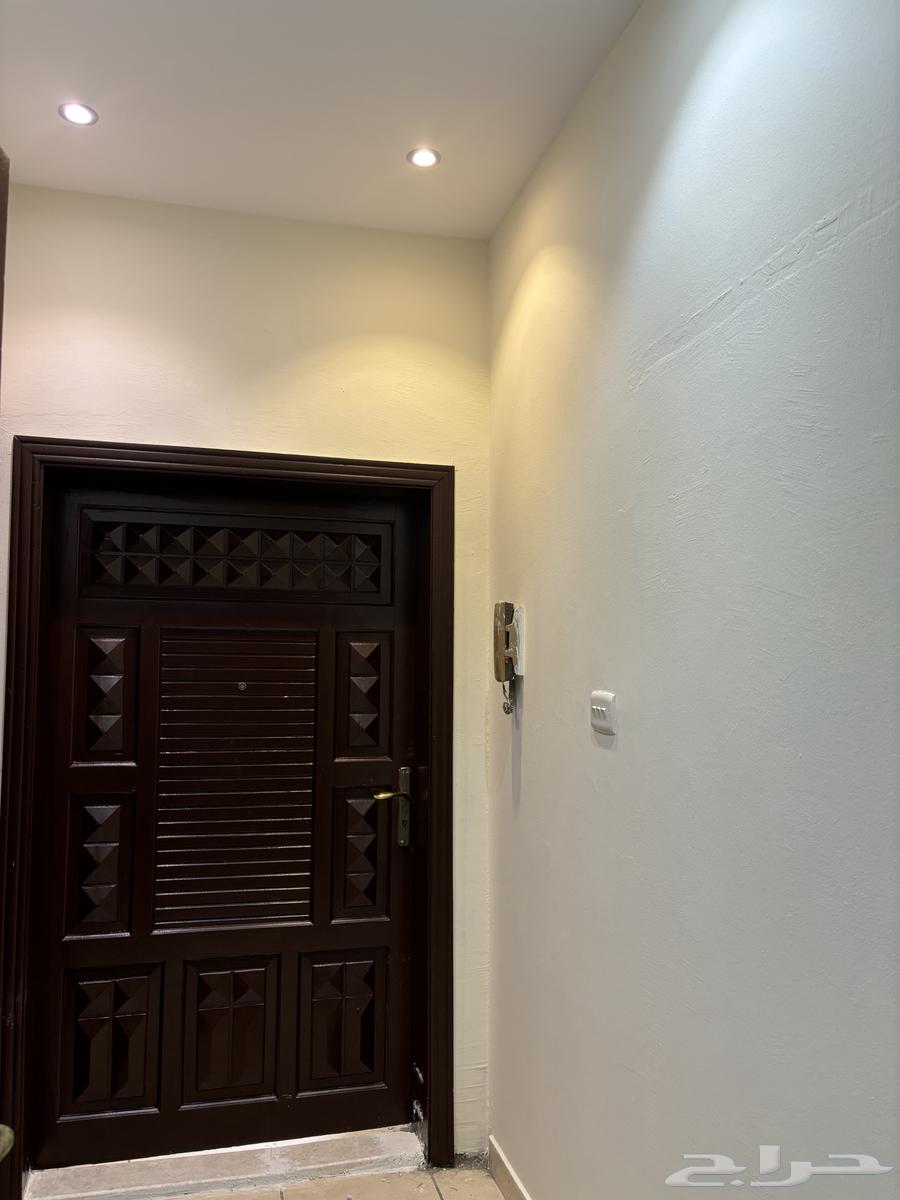 شقة في السنابل (ستر اللحياني سابقا  )غرفتين مطبخ ومكيفات64606246061826110