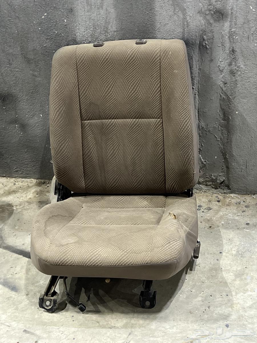2011 Jeep Cherokee Rear Seat Order – Parts Missing from Left Side Near Door64606432466818110