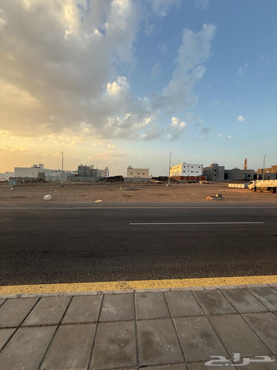 للبيع ارض تجار ية في مخطط النبلاء مساحة 660م64606231966851110