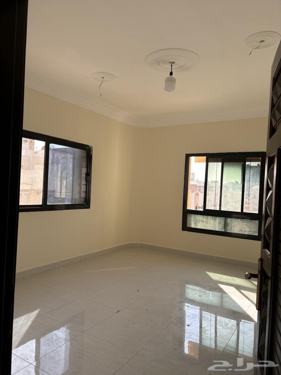 شقة في السنابل (ستر اللحياني سابقا  )غرفتين مطبخ ومكيفات64606246061826112