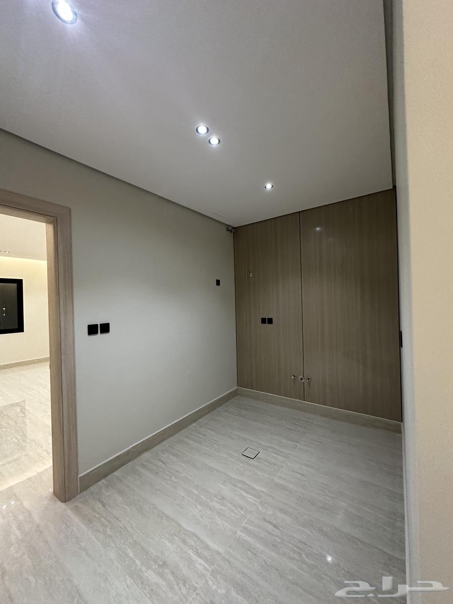 للبيع دبلكس بالضاحيه64606217624065114