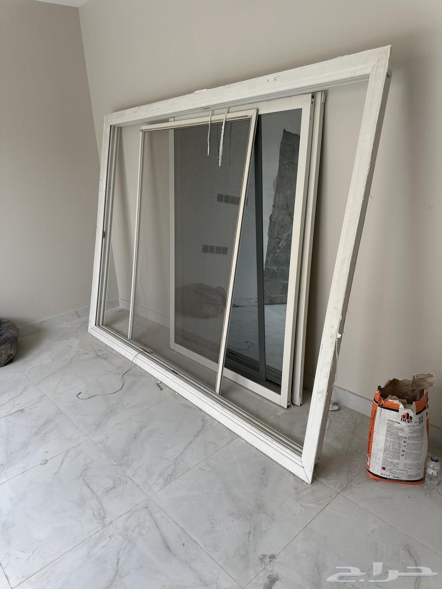 باب حديد ودريشه الالمنيم وشبك خارجي حديد.64606332724481113