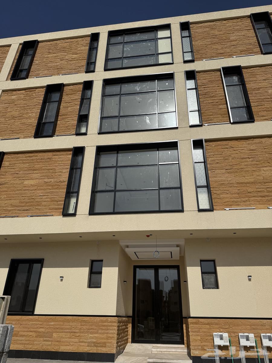 شقق للبيع بسعر مميز في حي السعاده64613399327363111