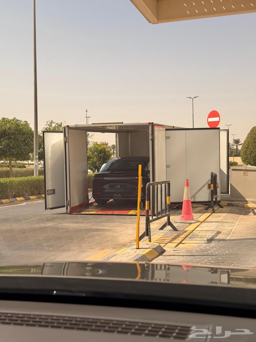 A flatbed covered from Jeddah to Riyadh64606275451138111