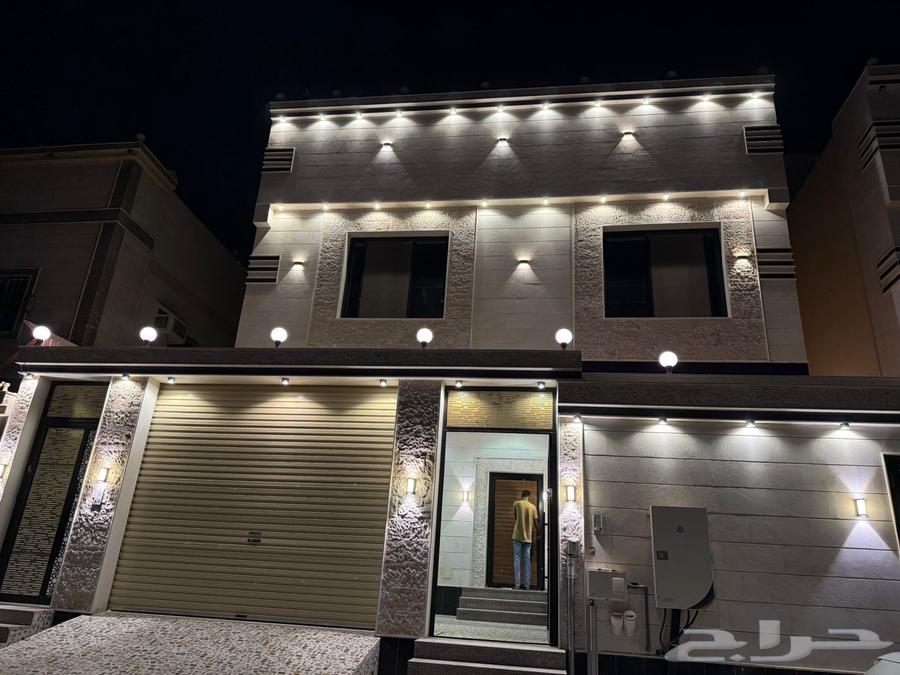 فيلا ثلاث شقق للايجار بالكامل64606201902337110