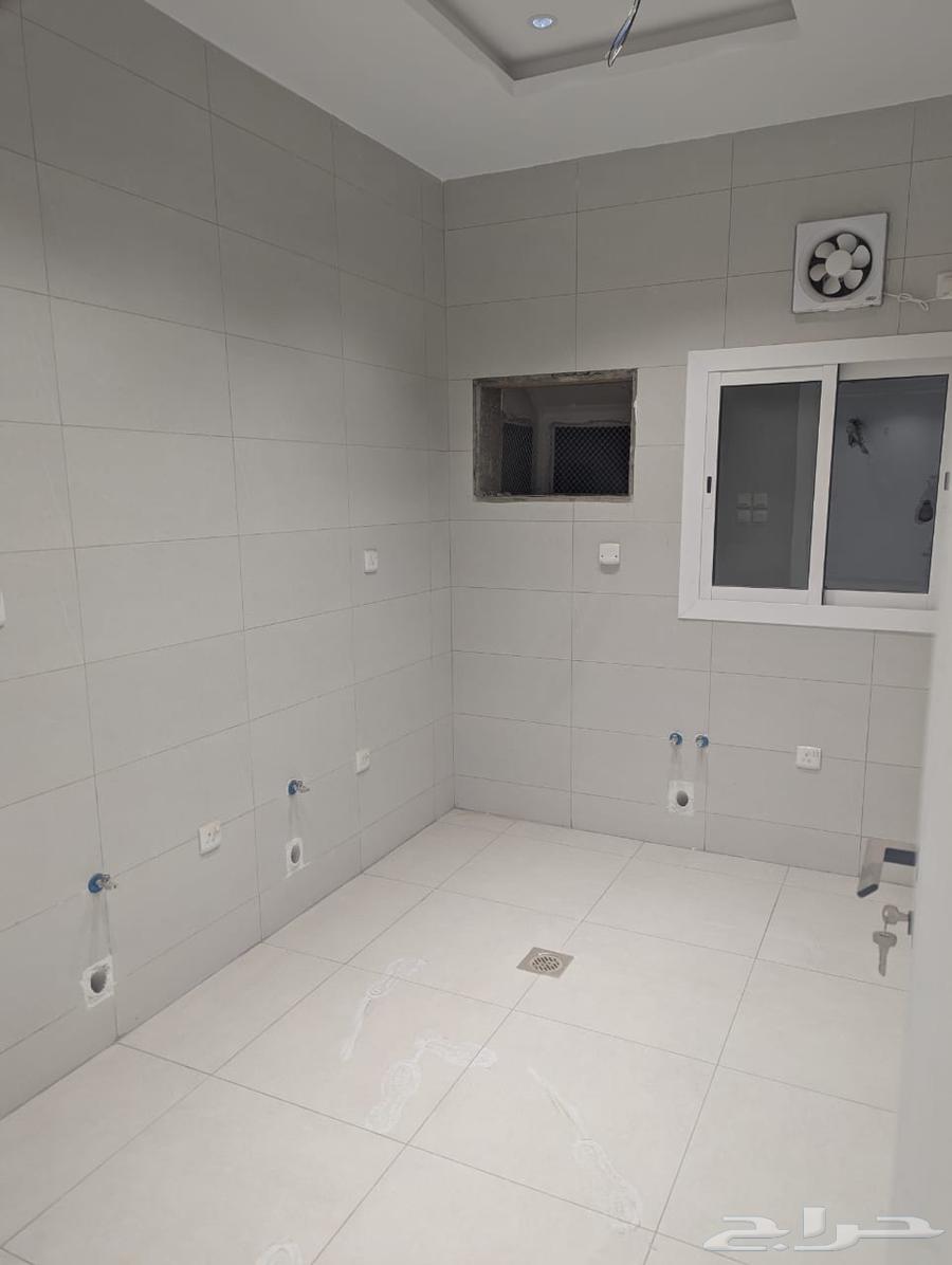 شقة جديدة للبيع حي الريان64606187315969113