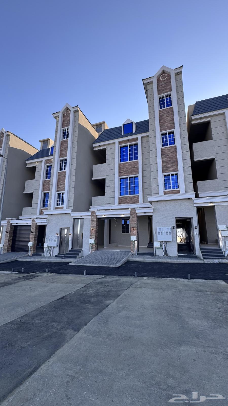 Ground-floor apartments with courtyards and upper-floor apartments with rooftops, starting from SAR 520,000, Al-Ma'arid District64618962372995111