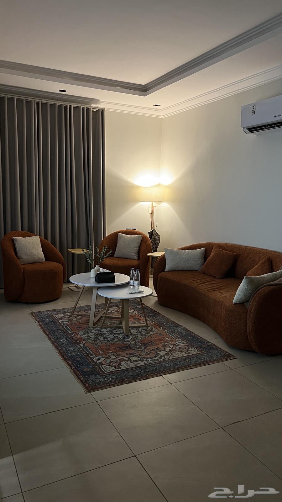 ايجار شقه   غرفه وصاله بالعقيق64613439364866110