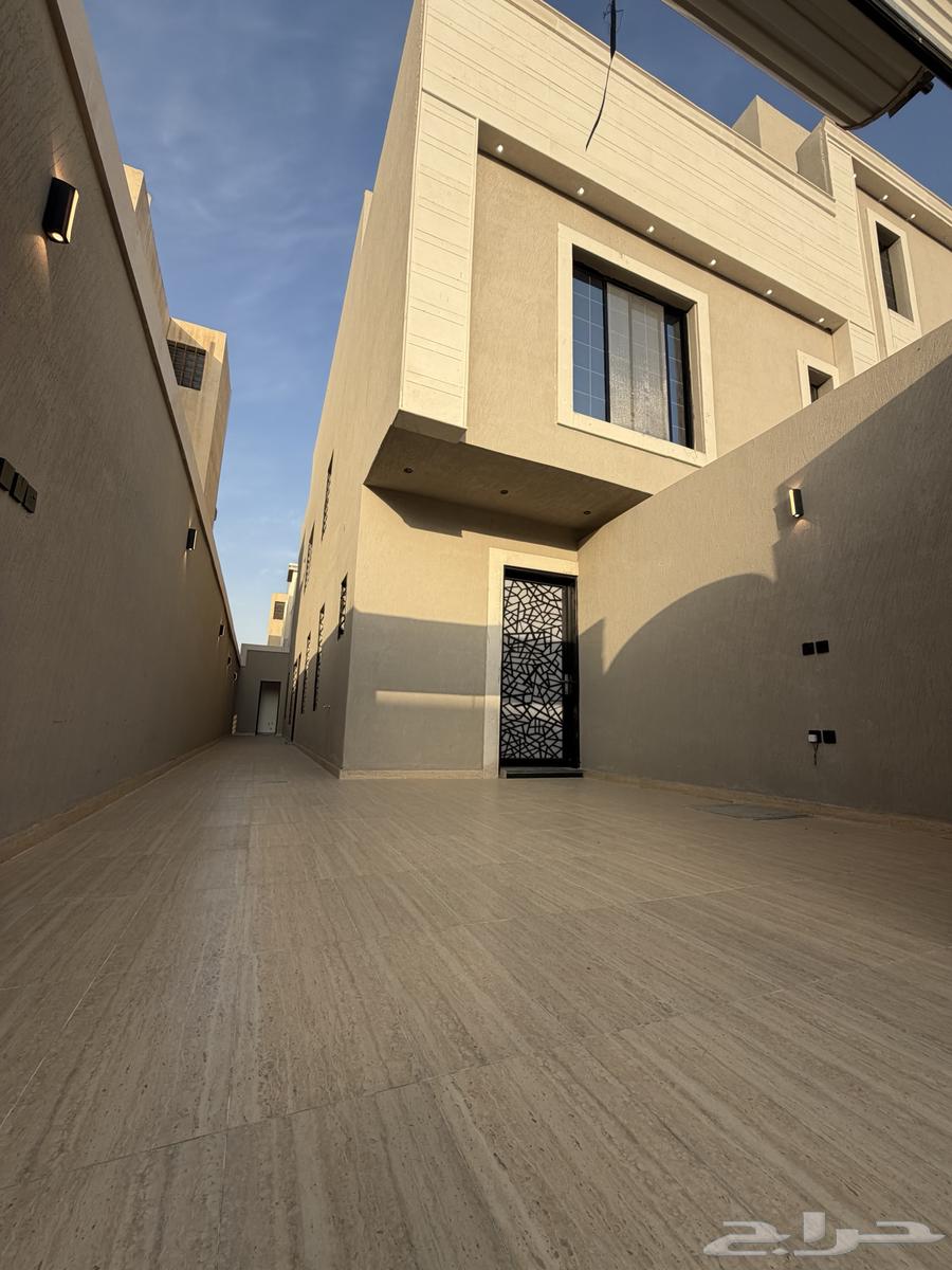 للبيع دور ارضي. جنوب الرياض وسط الشفاء كل الخدمات واصله64613425456515112