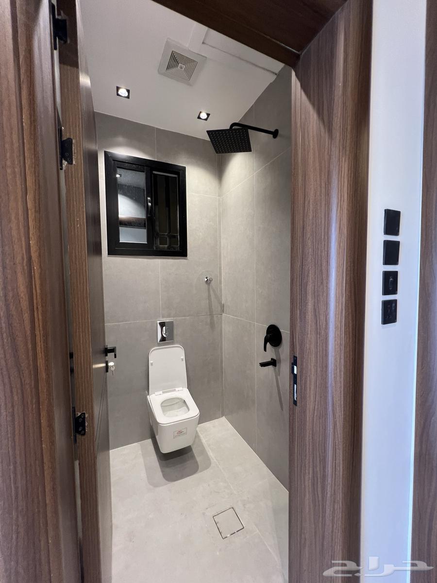 للتمليك شقق علوية فخمة vip بحي الراقي شرق خميس مشيط64613439262977113