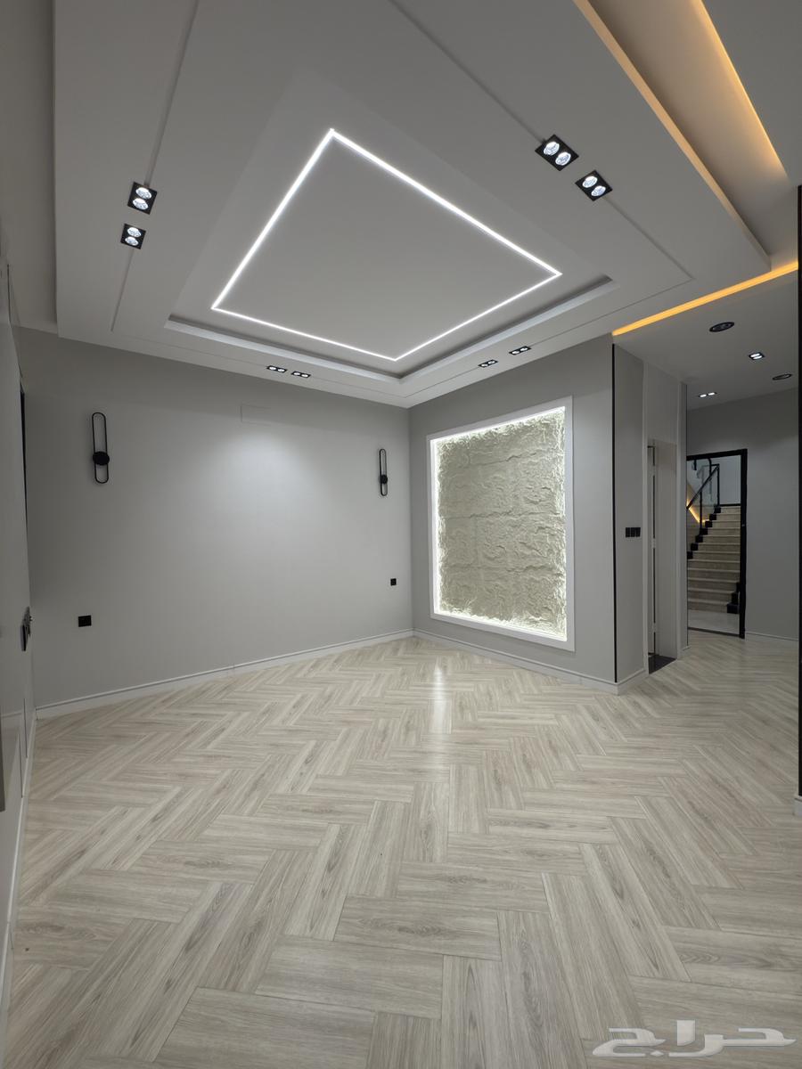 شقق علويه 6 غرف بتصميم مودرن مقابل ممشي الراقي -بسعر 550الف64619007408514110