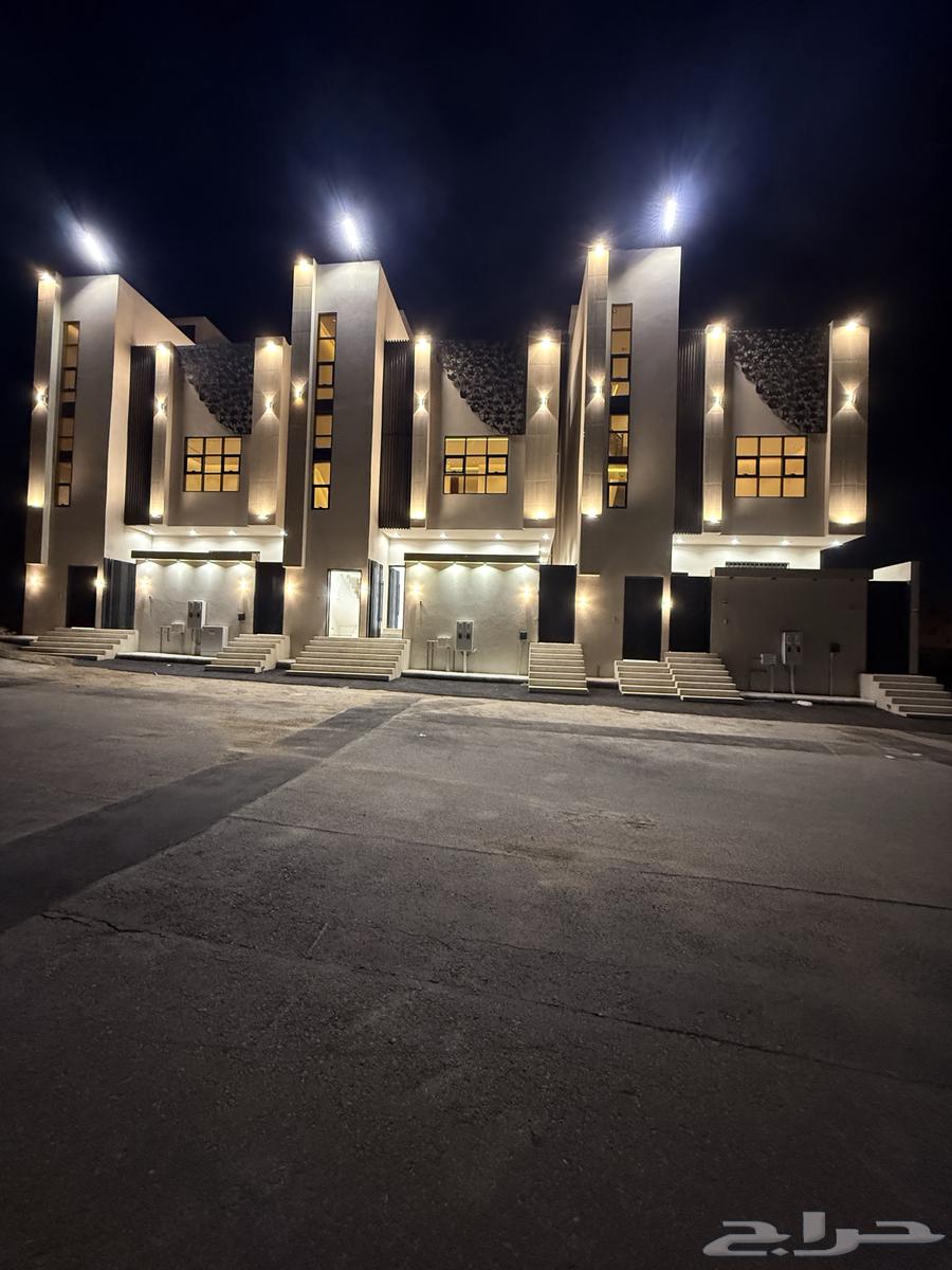 للبيع روف بملحق علوي دور تاني حي النسيم خميس مشيط 750الف64656695188354110