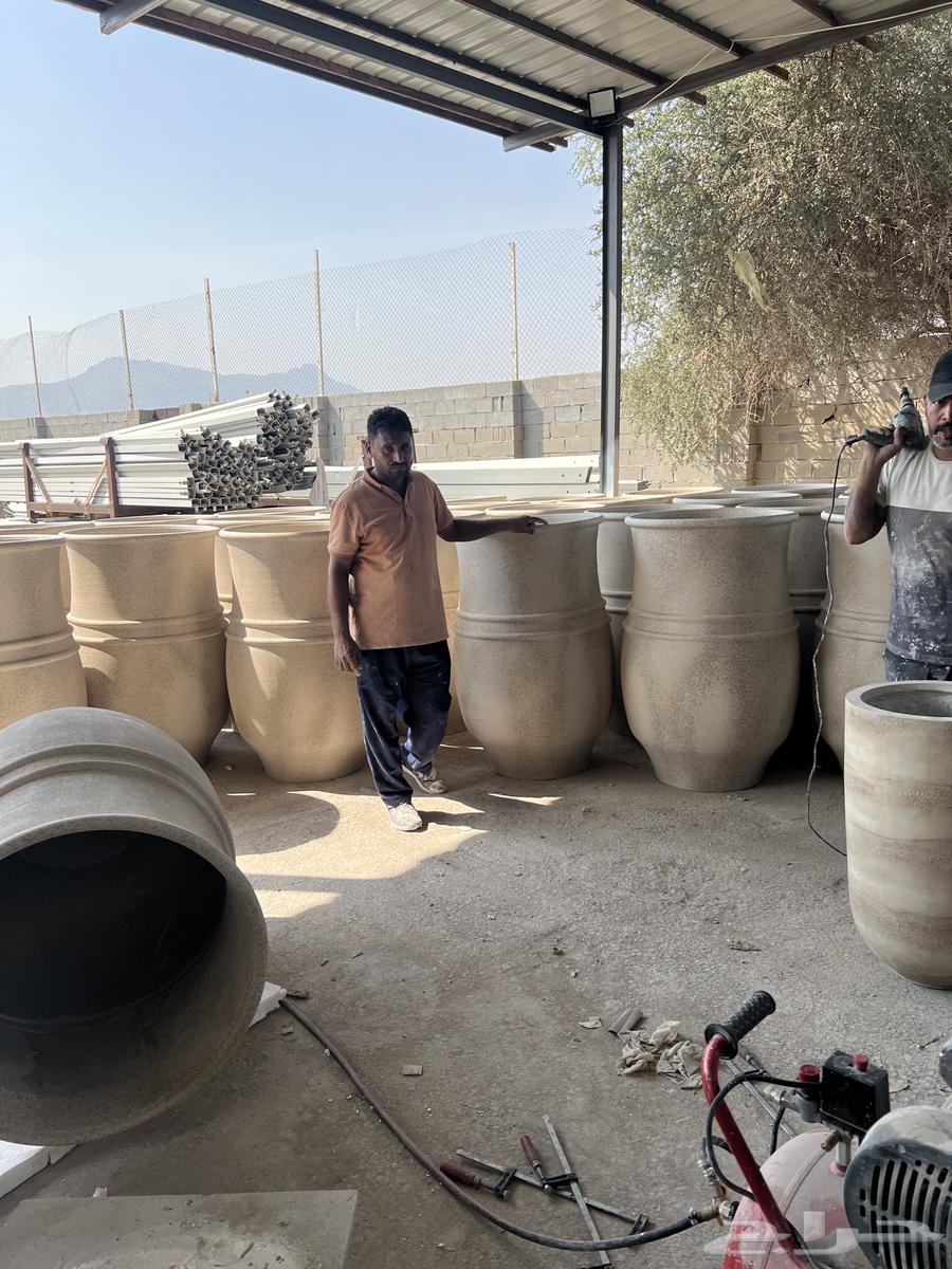 We need a trailer for rent from Mecca to Riyadh to transport tractors and fish farming tanks64662205623425110