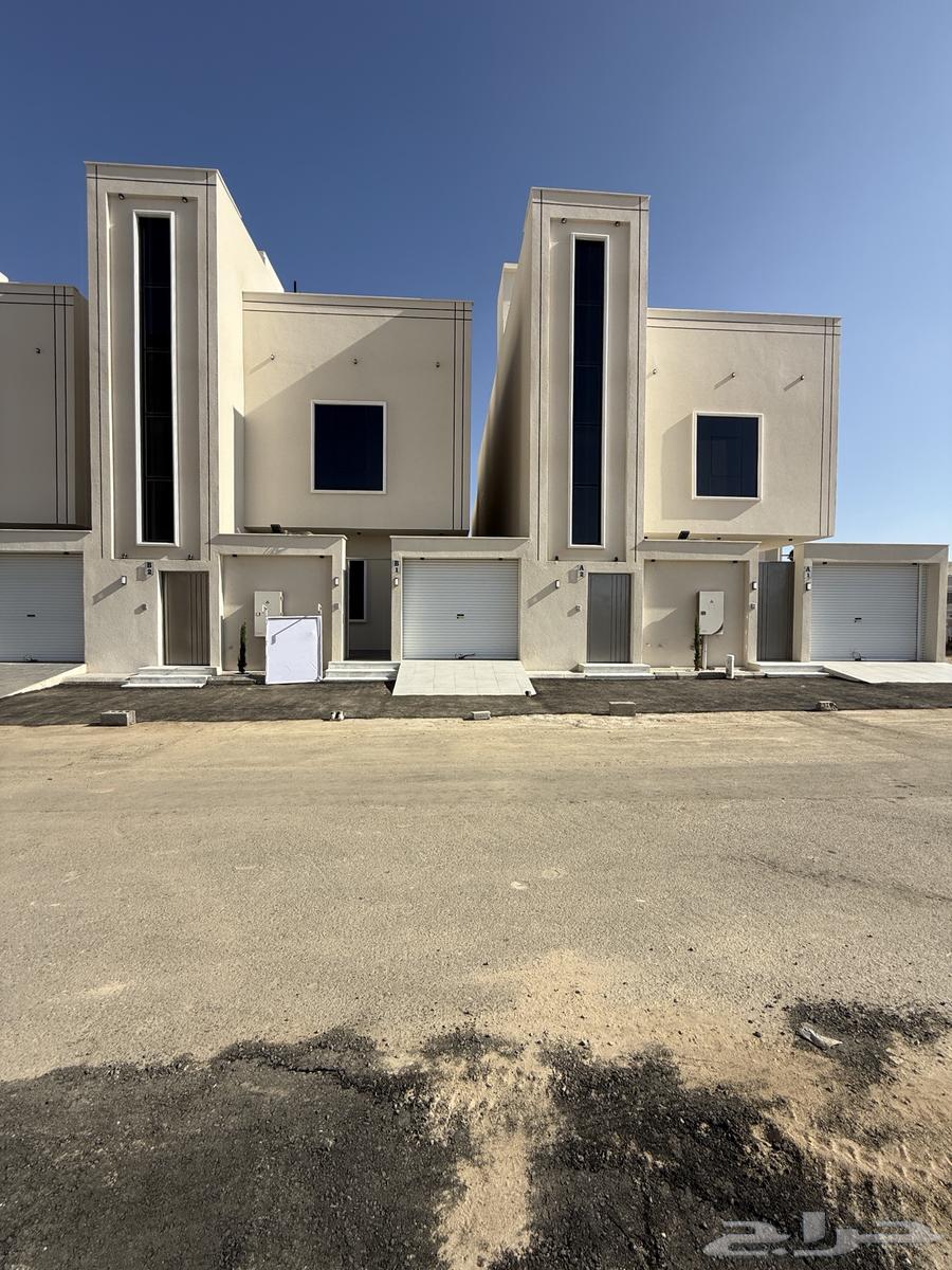 For Sale: Upper Floors with Annex and Ground-Floor Apartments in Bayyikah, Car Parking Available in One of the Adjacent Streets64662129698306111