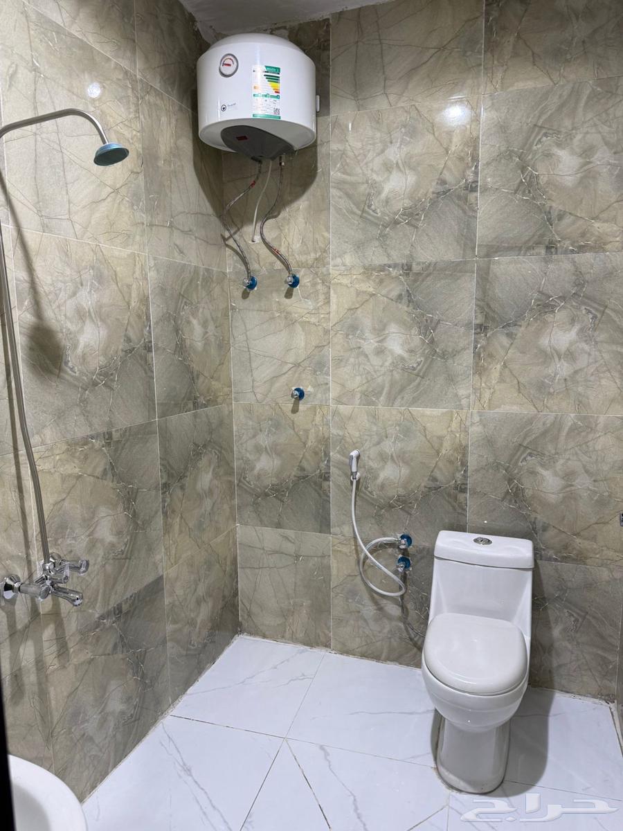 عمارة سكنية للإيجار بحي ام الحمام الشرقي64675088755587114