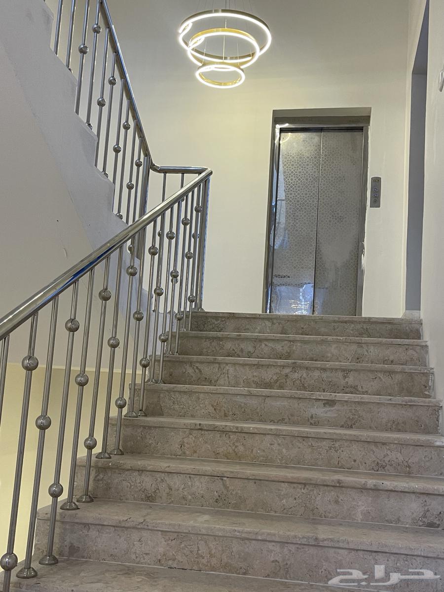 دور ثاني مع سطح للإيجار مناسبة كفي او مطعم64675014377858111