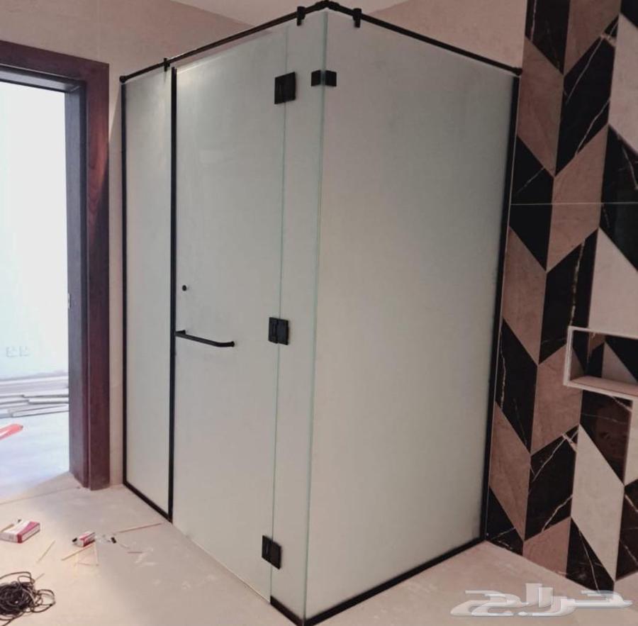 Sekurit glass installation for shower enclosures, office partitions, table tops, and mirrors64594036345603110