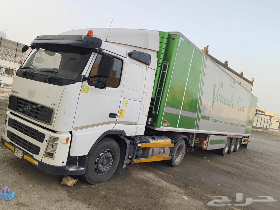 Refrigerated transport of goods from Jeddah to Riyadh64594069831298111