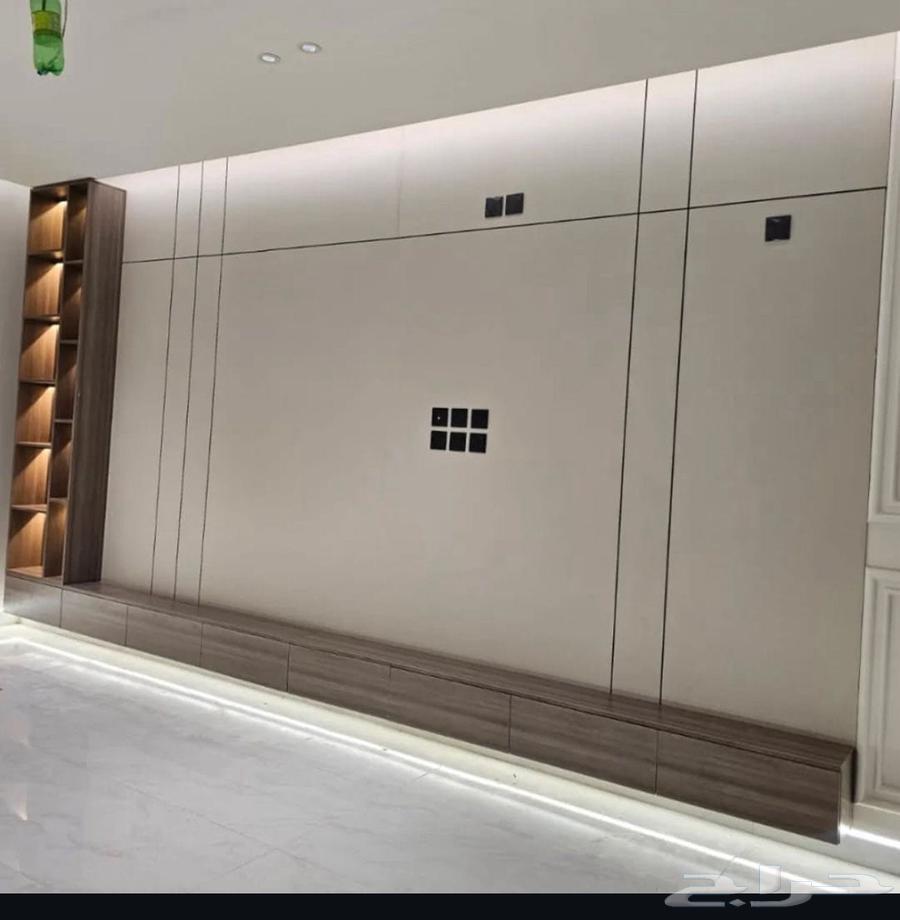 Installation of Sheboard, artistic screen backgrounds, and painting64594118982785110