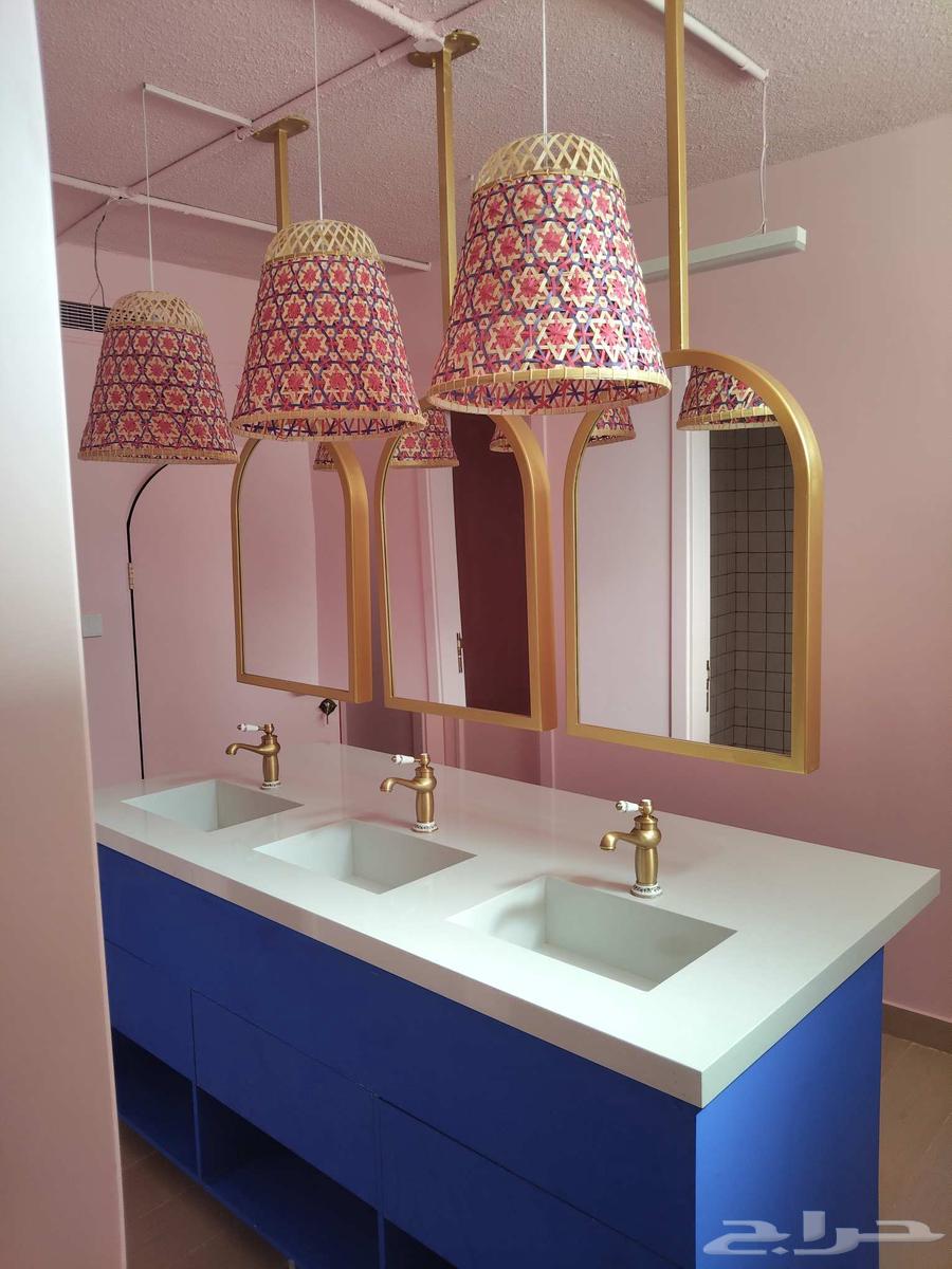 Glass contractor for Securit and mirrors64589714784515110