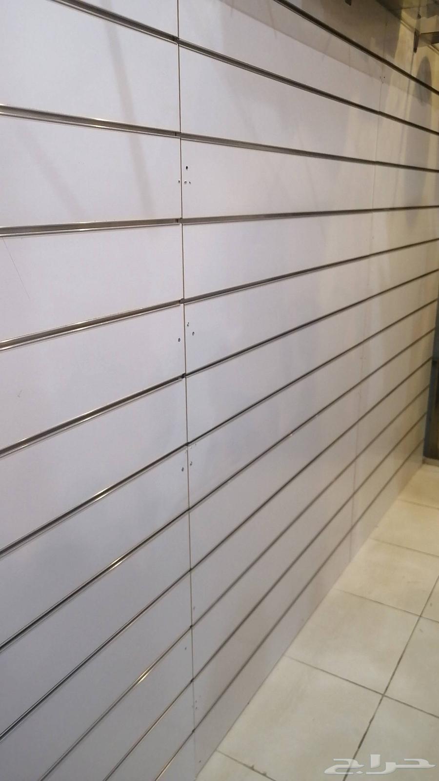 محل مجهز للتقبيل حي الخالدية امام شرطة الخالدية بدون بضاعه64594116355843114