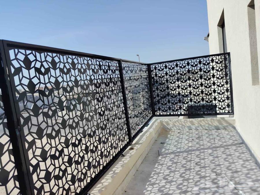 مضلات سيارات مضلات مواقف ابواب حديد ابواب المنيوم حداد الري64594148122627113