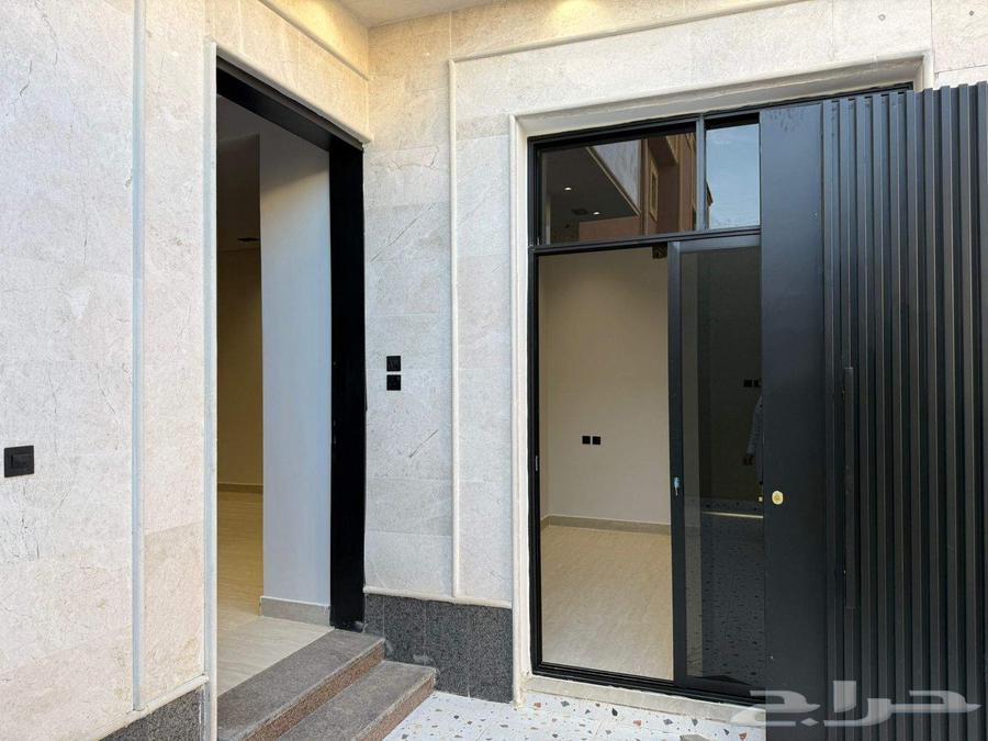 فيلا درج صالة فاخرة مساحة 200 متر مقابل القريه الشعبيه64594098293761112