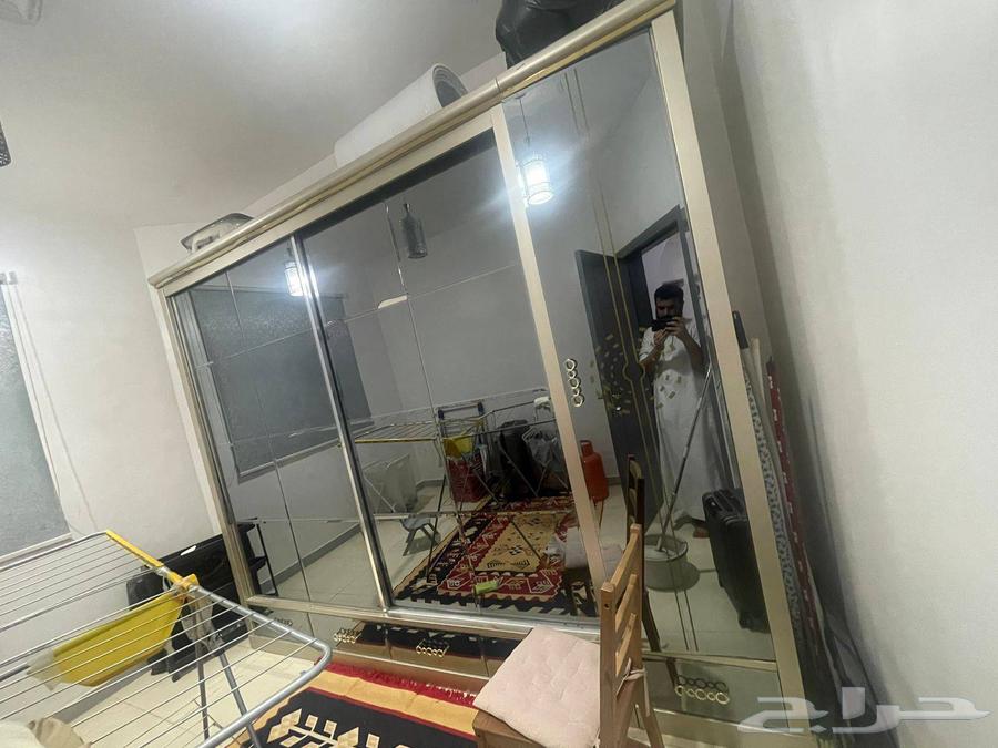 Carpenter knows disassembly and assembly64594274730241110