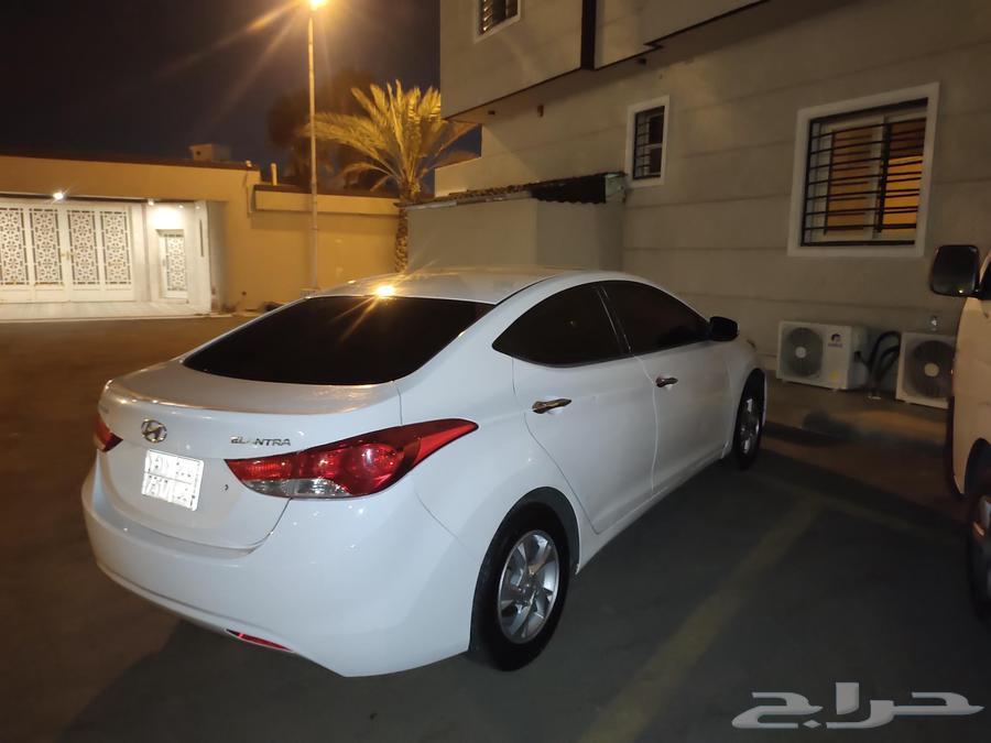 Delivery staff, male and female, contact via WhatsApp and call the number64594162054529112