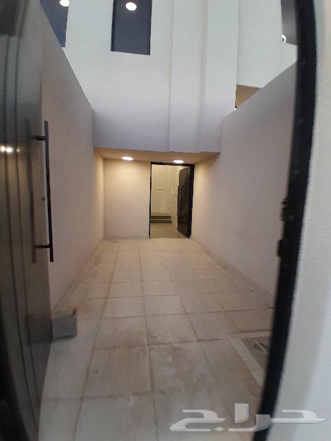 للبيع روف علوي مع ملحق تشطيب راقي 8غرف مخطط هيف 650الف64594052142978112