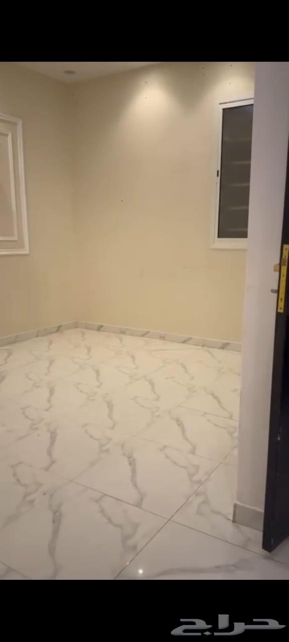 فيلا وشقة للبيع في حي طويق64594083851009112