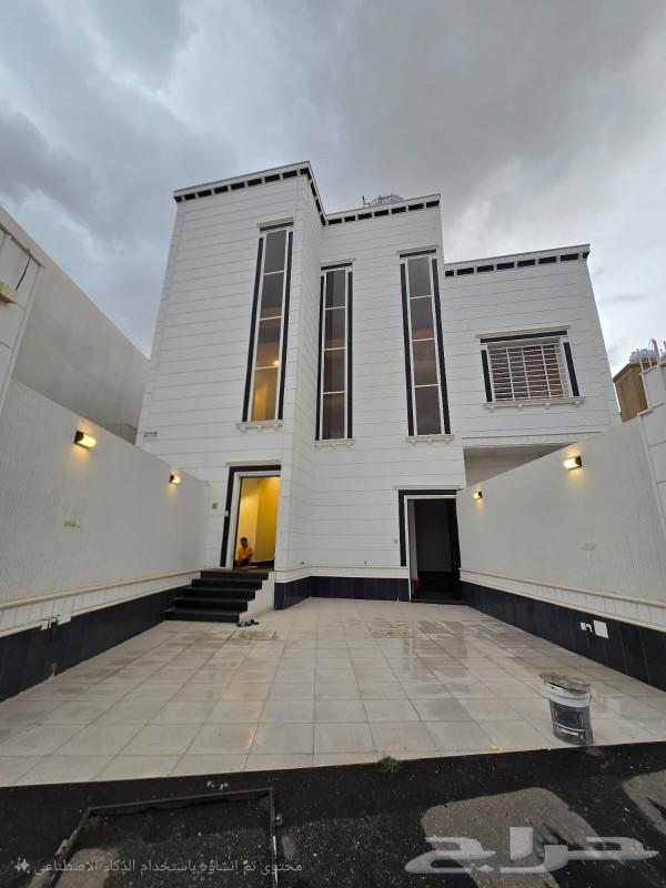 للبيع روف علوي مع ملحق تشطيب راقي خلف مستشفى الألماني 620الف64594083948930110